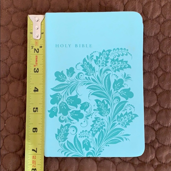 Floral Embossed Teal Colored Holy Bible - Picture 11 of 11